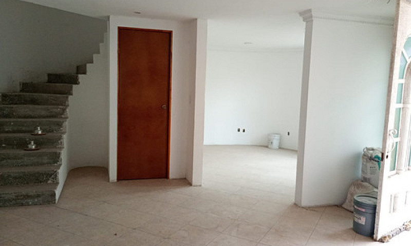 Se Vende Bonita Casa...