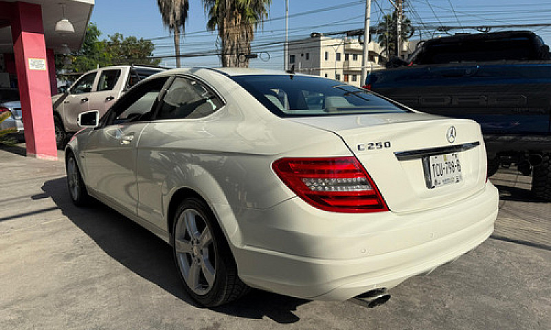 Mercedes-Benz Clase ...