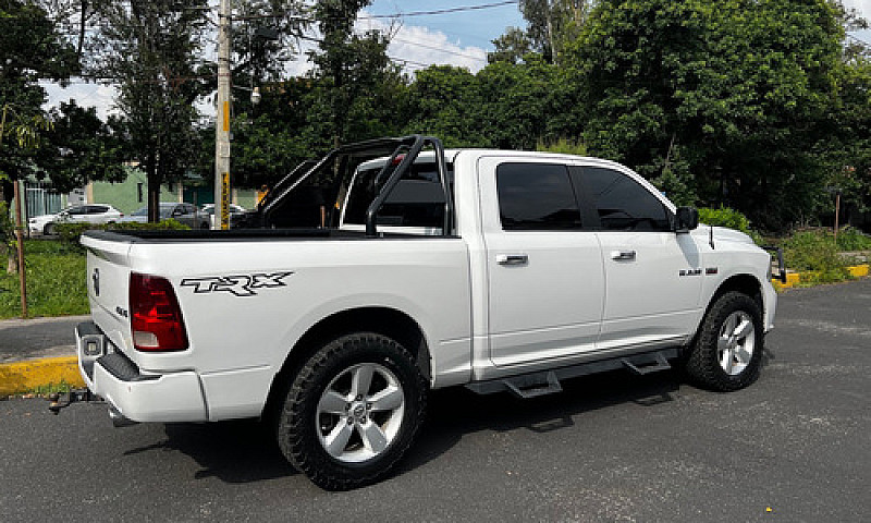 Ram Ram 2500 5.7 R/T...