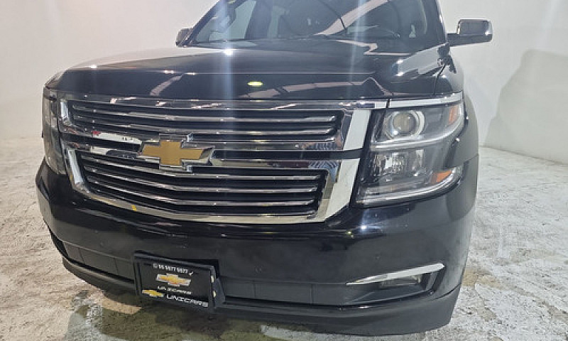 Chevrolet Suburban 2...