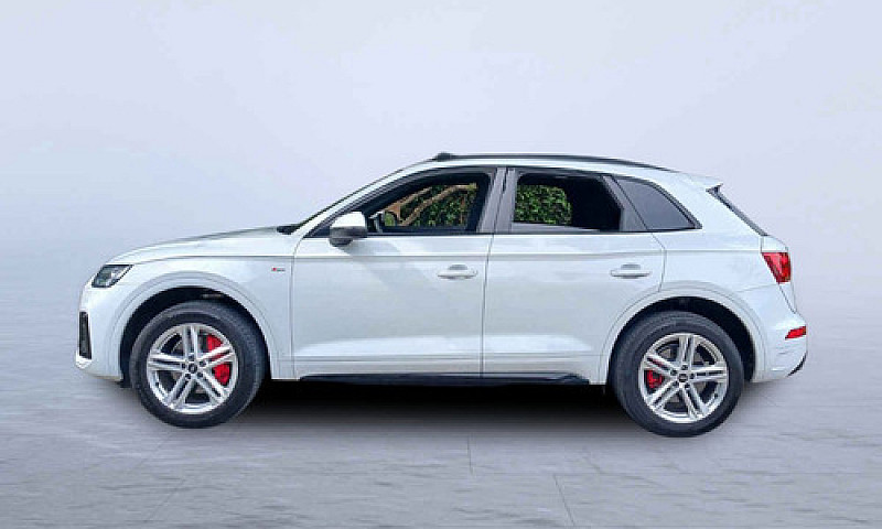 Audi Q5 2023...