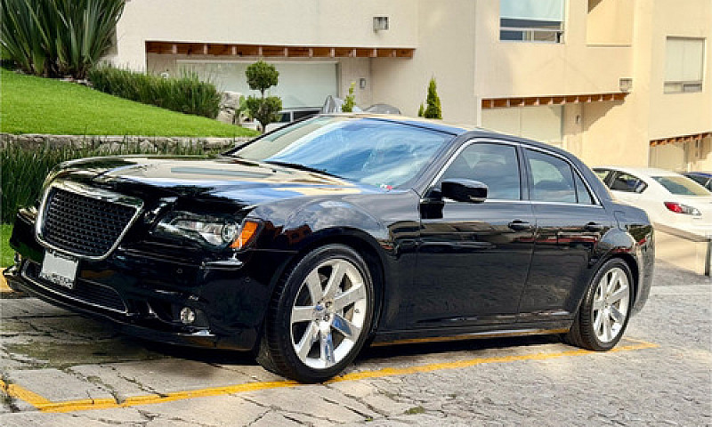 Chrysler 300 6.4 Srt...