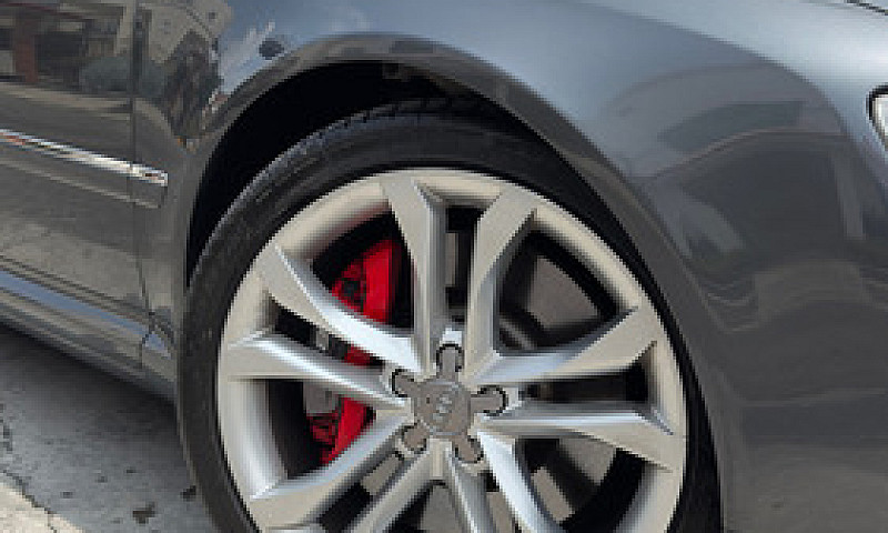 Audi S8 5.2L V10 450...