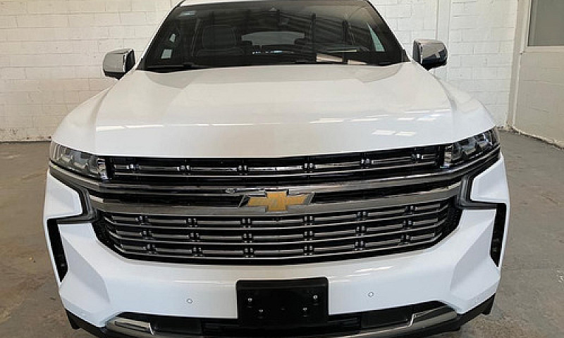 Chevrolet Suburban 2...