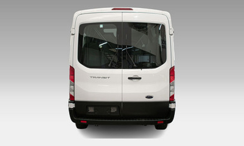 Ford Transit 2021...