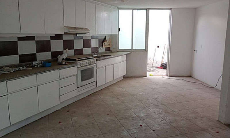 Se Vende Bonita Casa...