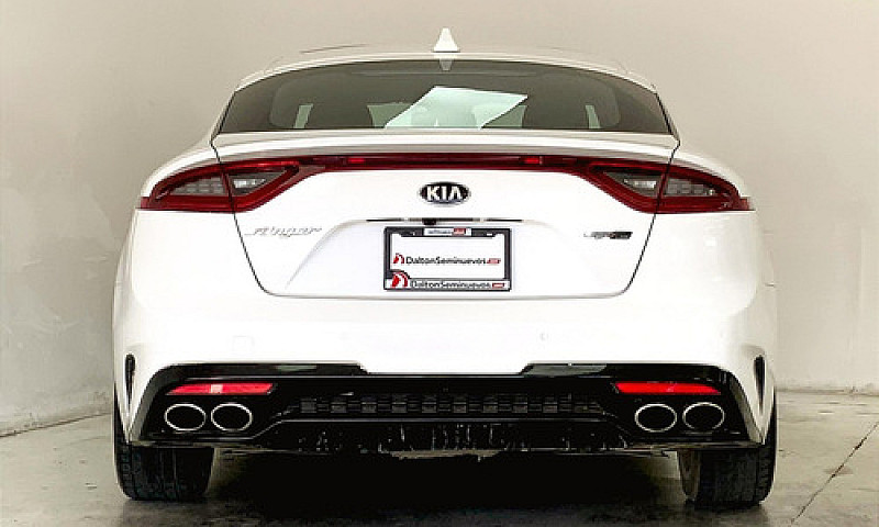 Kia Stinger 2018...