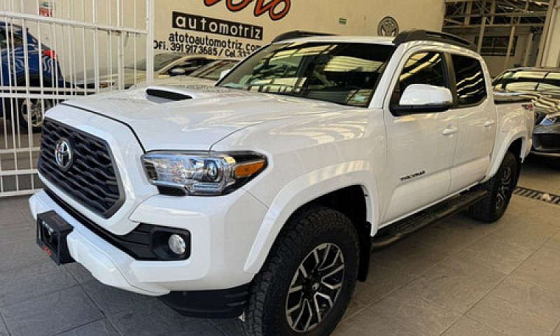 Toyota Tacoma 2023 E...
