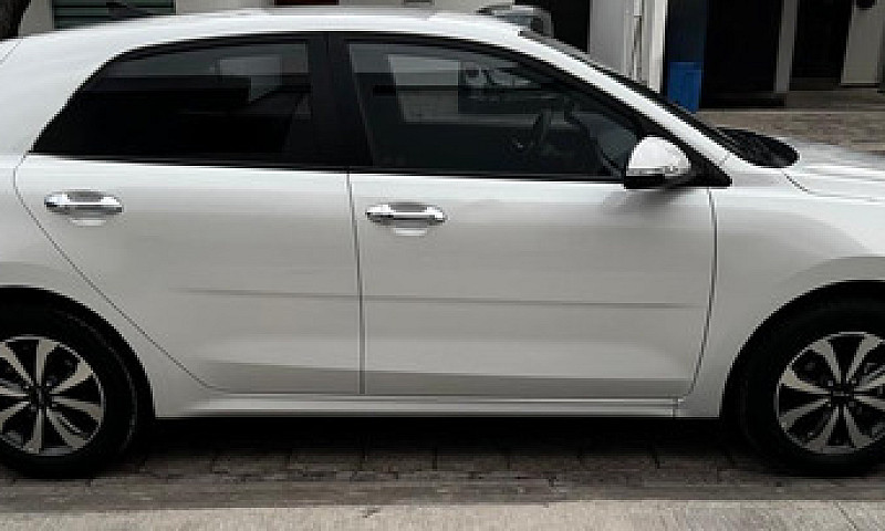 Kia Rio 1.6 Lx Hatch...