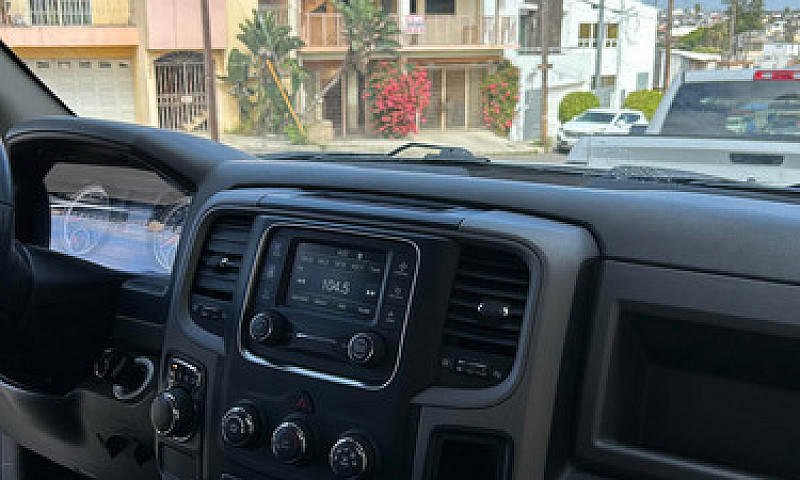 Ram Hemi 1500 5.7L V...