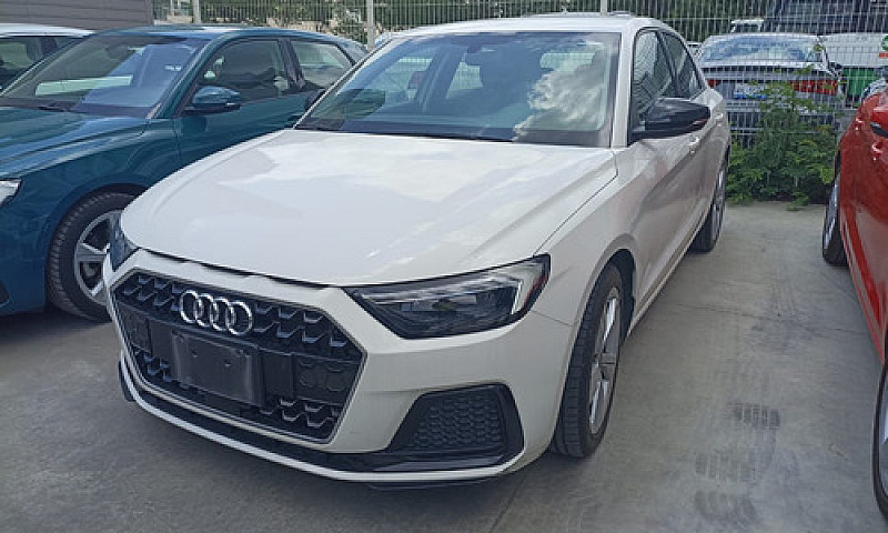 Audi A1 2021 1.5 Ego...