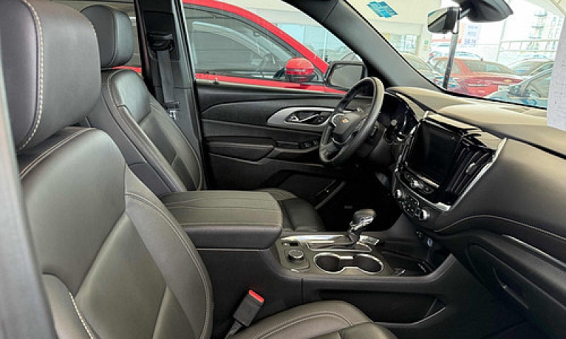 Chevrolet Traverse 3...