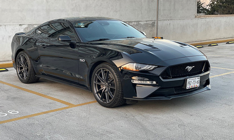Ford Mustang 5.0L Gt...
