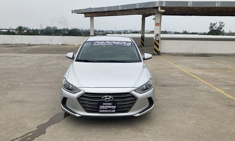 Hyundai Elantra 2017...