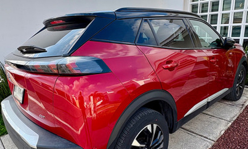 Peugeot 2008 1.2T Pu...