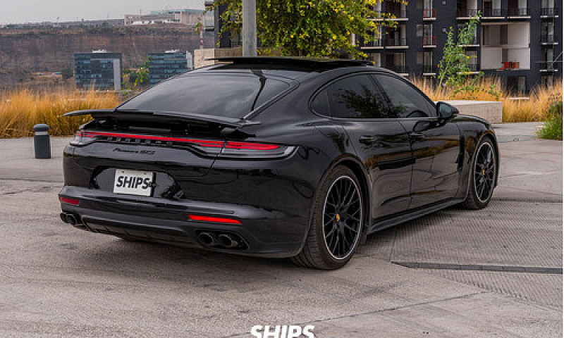 Porsche Panamera 202...