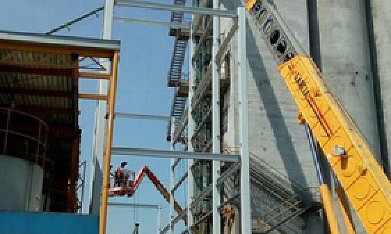 Grua Sobre Camión Gr...