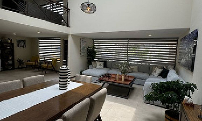 Casa En Venta Reside...