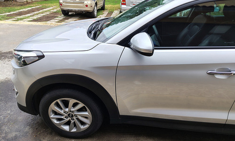 Hyundai Tucson 2.0 L...