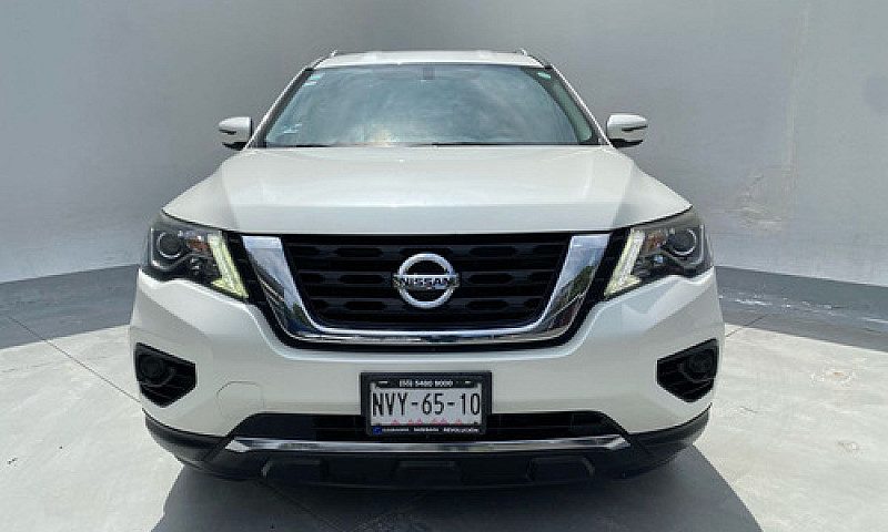 Nissan Pathfinder 20...