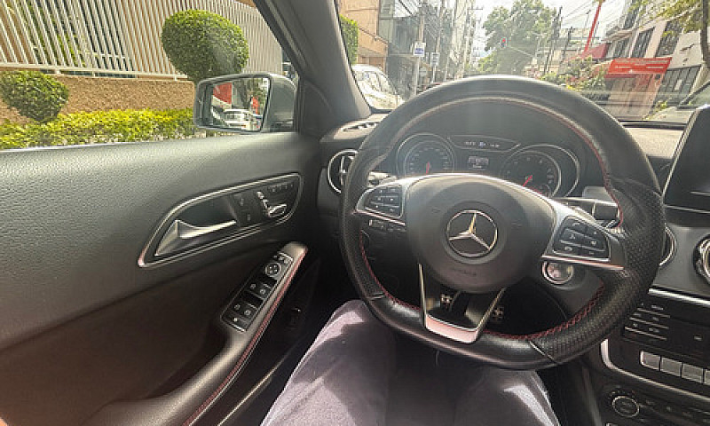 Mercedes-Benz Clase ...