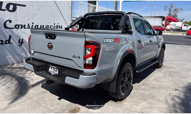 Nissan Frontier Pro ...