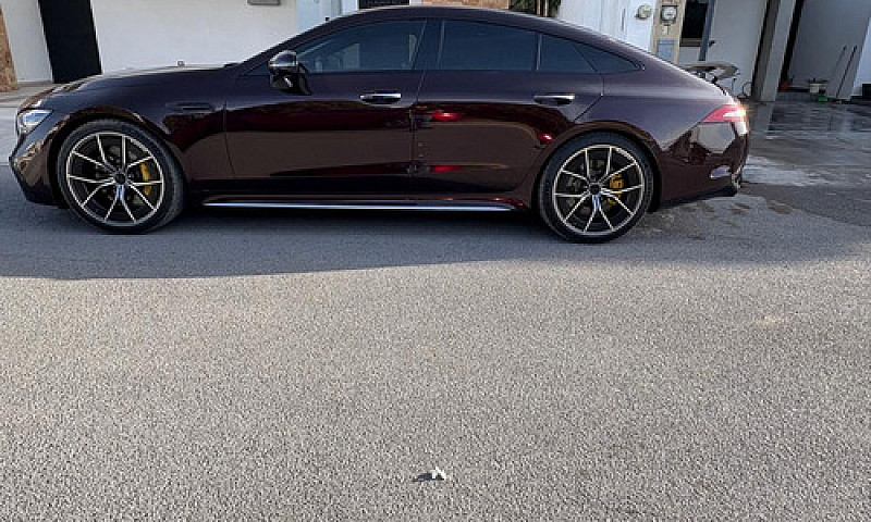 Mercedes-Benz Amg Gt...