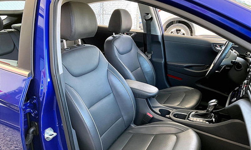 Hyundai Ioniq 2021...