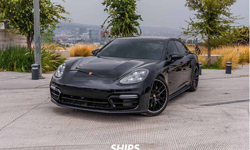 Porsche Panamera 202...