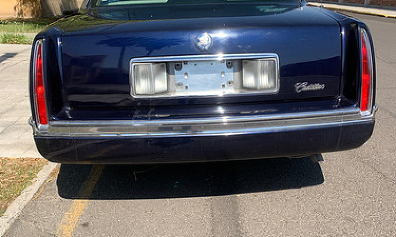 Cadillac Deville 4.6...