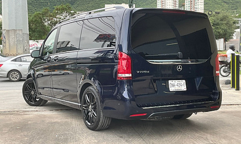 Mercedes-Benz Viano ...