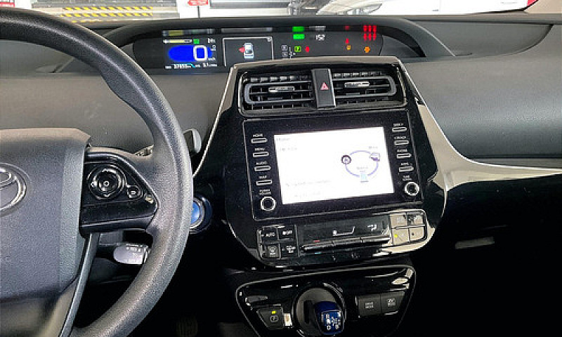 Toyota Prius 2021...