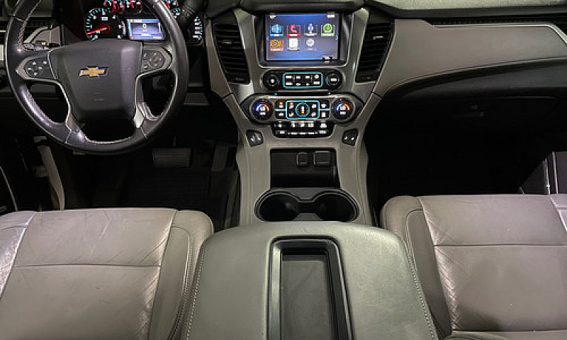 Chevrolet Suburban 5...