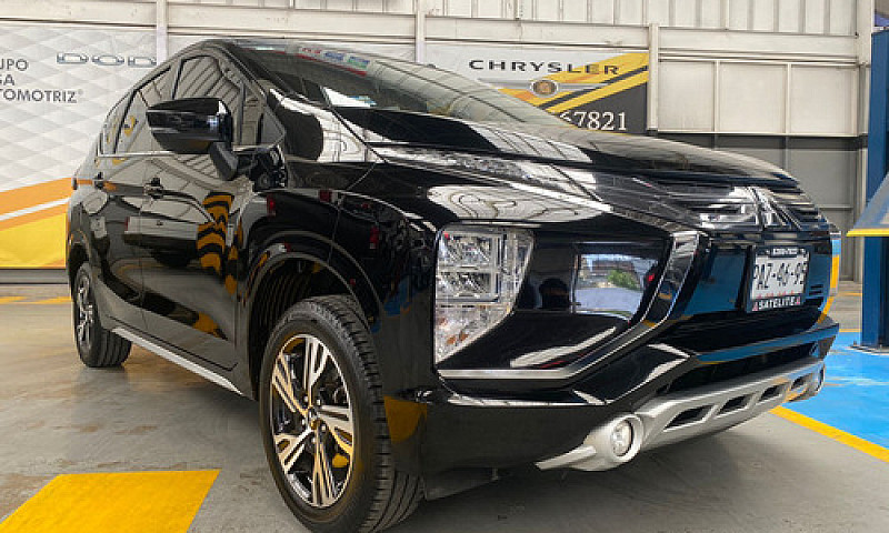 Mitsubishi Xpander 2...