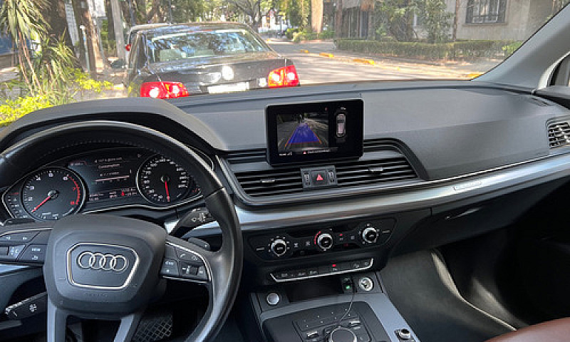 Audi Q5 2.0 L 45 Tfs...