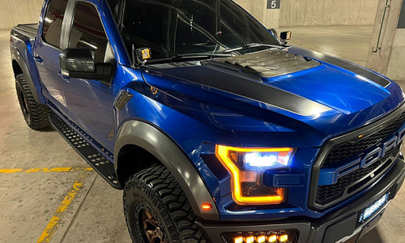 Ford Raptor 2017...