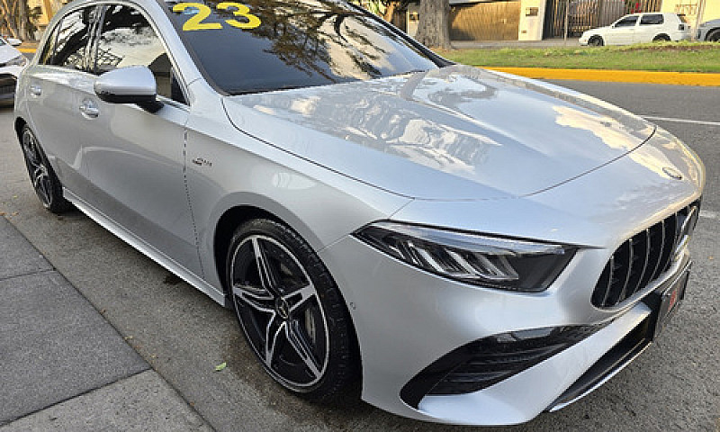 Mercedes-Benz  Clase...