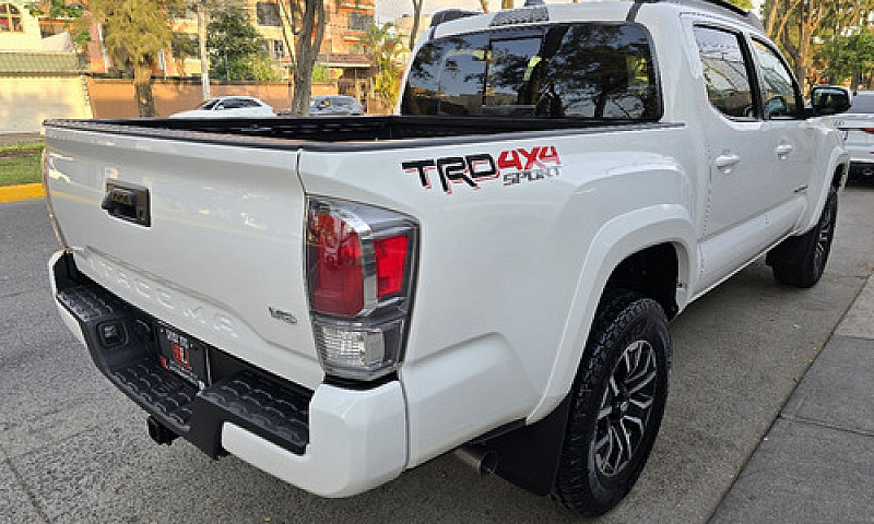 Toyota  Tacoma  2020...