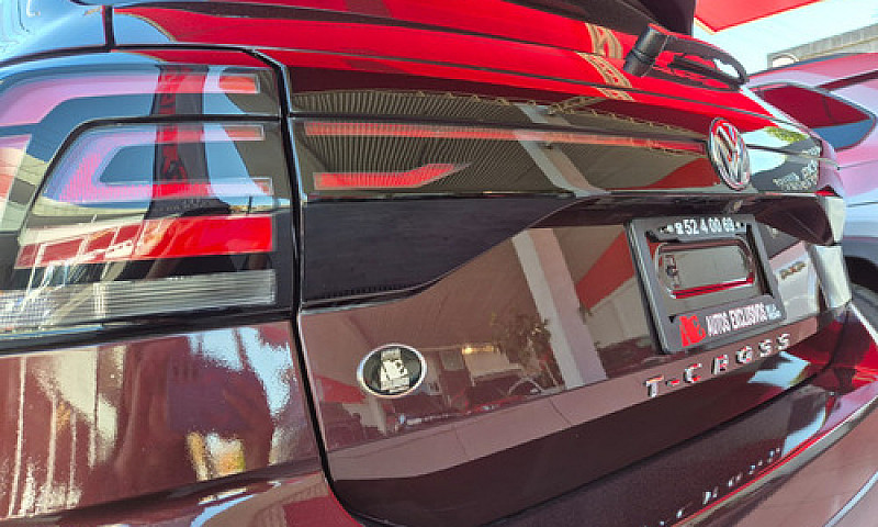 Volkswagen T-Cross 1...