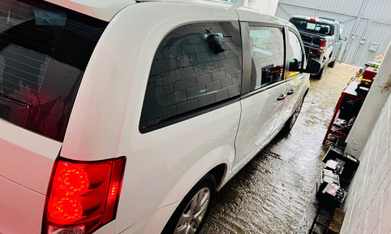 Dodge Grand Caravan ...