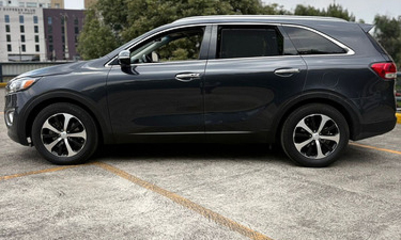 Kia Sorento 3.3L Ex ...