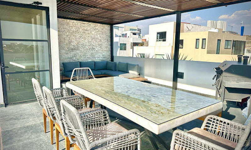 Casa En Venta En Zon...