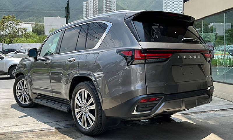 Lexus Lx 2023...