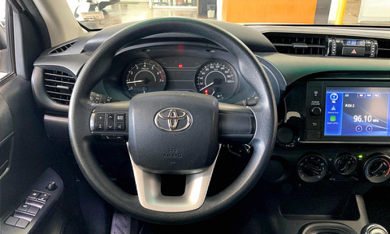 Toyota Hilux 2022...