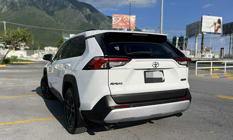 Toyota Rav4 2.5 Adve...
