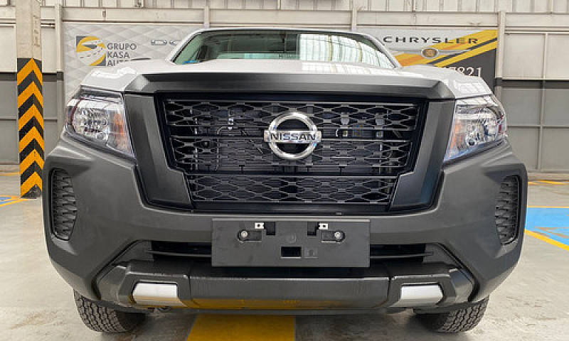 Nissan Np300 2022 2....