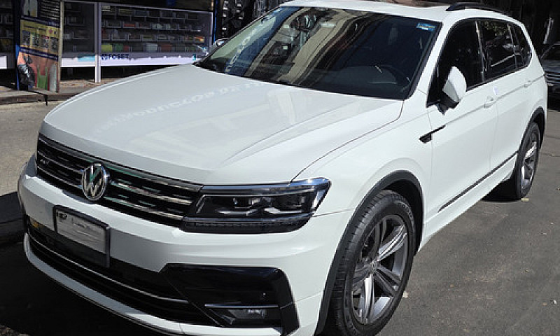 Tiguan 2019 R-Line L...