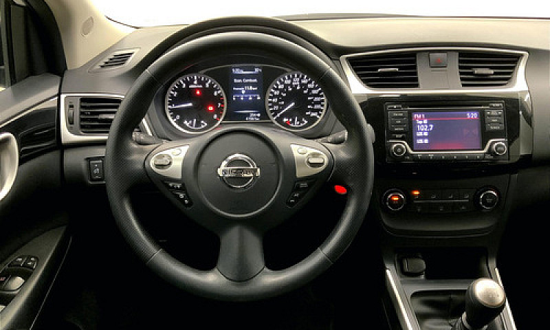 Nissan Sentra 2019...