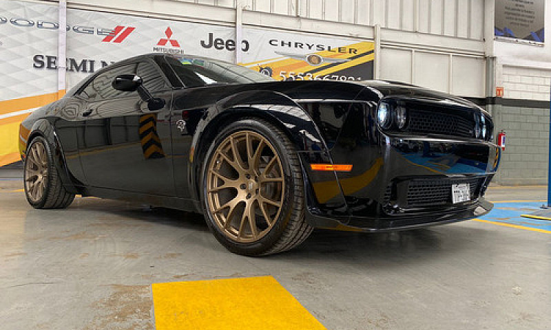 Dodge Challenger 202...