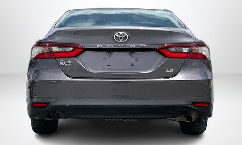 Toyota Camry 2021...